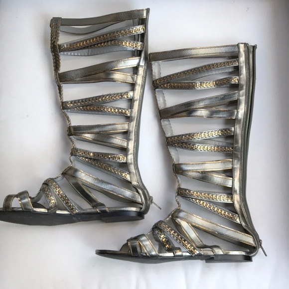 Colin Stuart Gladiators - Picture 2 of 4